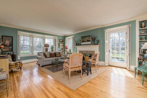 1128 Carney Avenue Mankato MN 56001