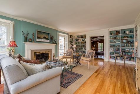 1128 Carney Avenue Mankato MN 56001