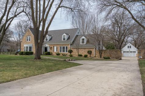 1128 Carney Avenue Mankato MN 56001