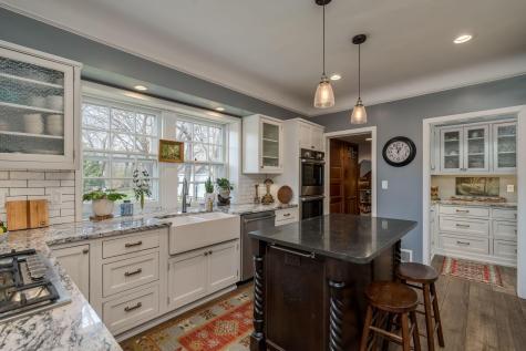 1128 Carney Avenue Mankato MN 56001