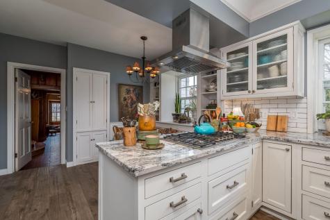 1128 Carney Avenue Mankato MN 56001