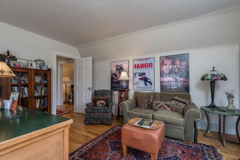 1128 Carney Avenue Mankato MN 56001