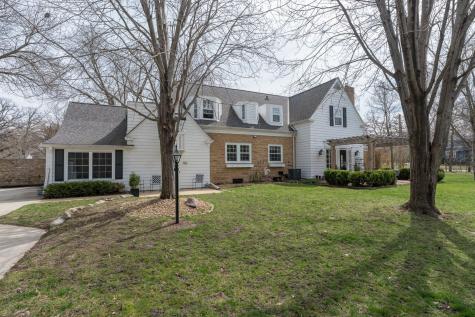 1128 Carney Avenue Mankato MN 56001