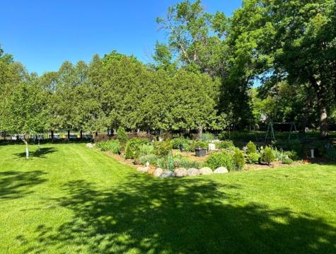 1128 Carney Avenue Mankato MN 56001