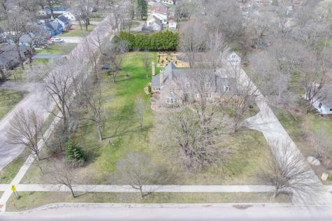 1128 Carney Avenue Mankato MN 56001