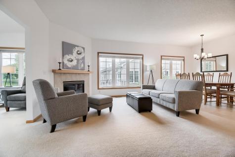 17688 Glasgow Way Lakeville MN 55044