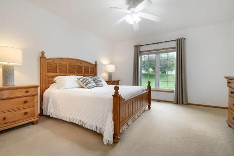 17688 Glasgow Way Lakeville MN 55044