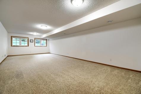 17688 Glasgow Way Lakeville MN 55044