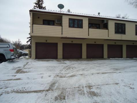804 S 10 Street S Fargo ND 58103