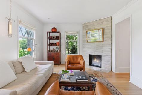 2225 E Lake Of The Isles Parkway Minneapolis MN 55405