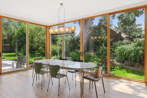 2225 E Lake Of The Isles Parkway Minneapolis MN 55405