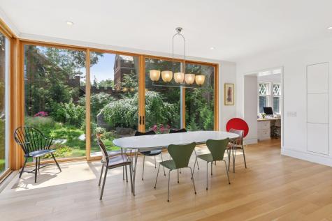 2225 E Lake Of The Isles Parkway Minneapolis MN 55405