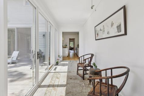 2225 E Lake Of The Isles Parkway Minneapolis MN 55405