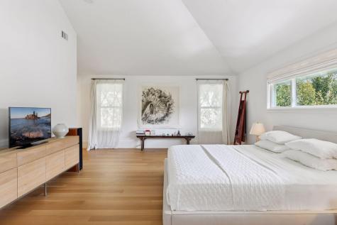 2225 E Lake Of The Isles Parkway Minneapolis MN 55405