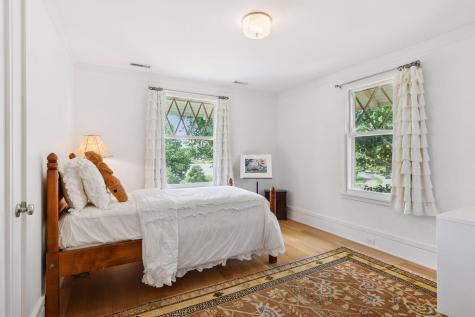 2225 E Lake Of The Isles Parkway Minneapolis MN 55405