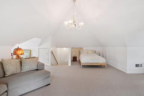 2225 E Lake Of The Isles Parkway Minneapolis MN 55405