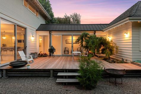 2225 E Lake Of The Isles Parkway Minneapolis MN 55405