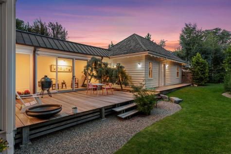 2225 E Lake Of The Isles Parkway Minneapolis MN 55405