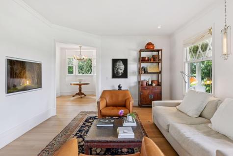 2225 E Lake Of The Isles Parkway Minneapolis MN 55405