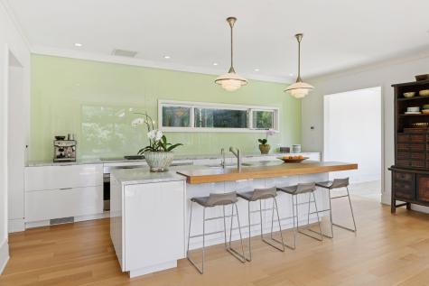 2225 E Lake Of The Isles Parkway Minneapolis MN 55405