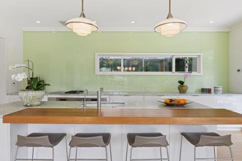 2225 E Lake Of The Isles Parkway Minneapolis MN 55405