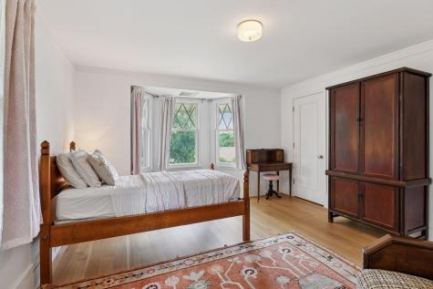 2225 E Lake Of The Isles Parkway Minneapolis MN 55405