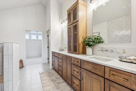 5784 31st Street S Fargo ND 58104