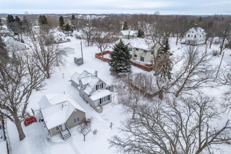 313 3rd Street SE Pelican Rapids MN 56572