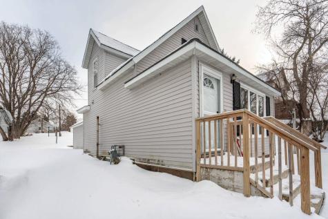 313 3rd Street SE Pelican Rapids MN 56572