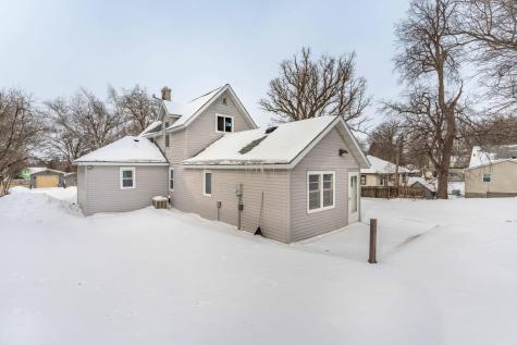 313 3rd Street SE Pelican Rapids MN 56572