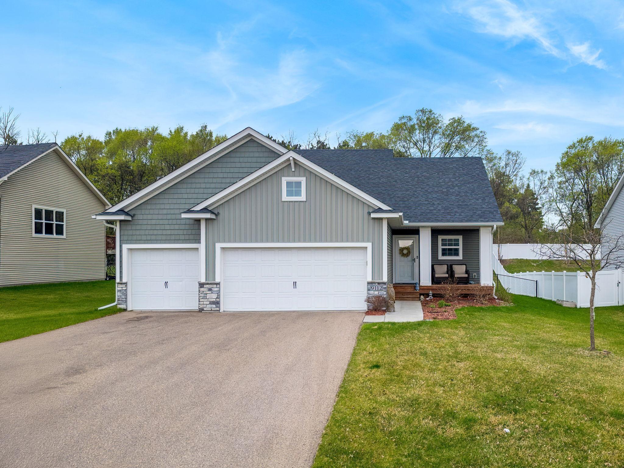 9112 Hamlet Avenue S Cottage Grove MN 55016