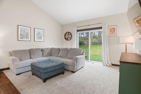 9112 Hamlet Avenue S Cottage Grove MN 55016