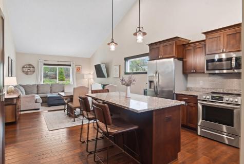 9112 Hamlet Avenue S Cottage Grove MN 55016