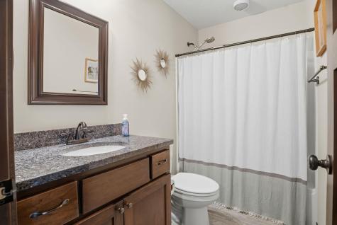 9112 Hamlet Avenue S Cottage Grove MN 55016