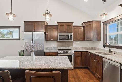 9112 Hamlet Avenue S Cottage Grove MN 55016