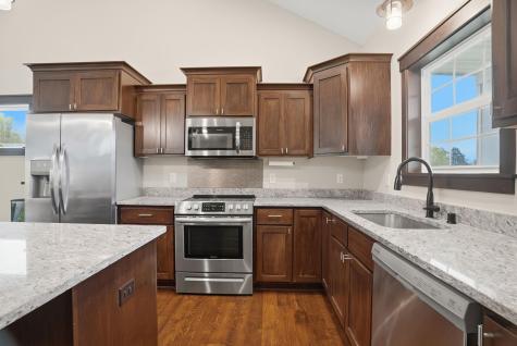 9112 Hamlet Avenue S Cottage Grove MN 55016
