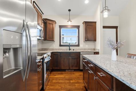 9112 Hamlet Avenue S Cottage Grove MN 55016