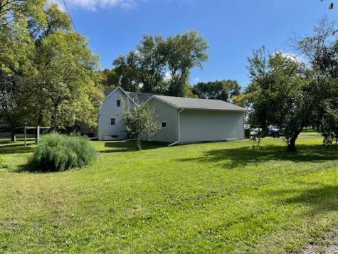 76 4th Avenue E Wood Lake MN 56297