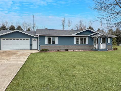 818 E 2nd Street N Truman MN 56088