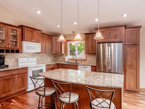 9385 Jasmine Avenue S Cottage Grove MN 55016