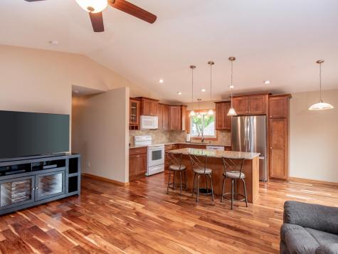 9385 Jasmine Avenue S Cottage Grove MN 55016