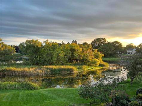5621 Interlachen Circle Edina MN 55436