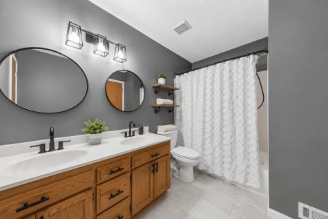 13746 84th Place N Maple Grove MN 55369