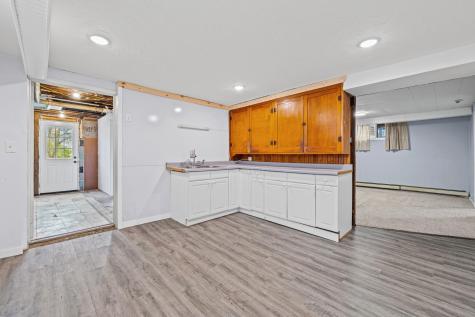 627 4th Avenue W Shakopee MN 55379