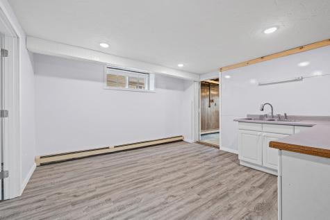 627 4th Avenue W Shakopee MN 55379