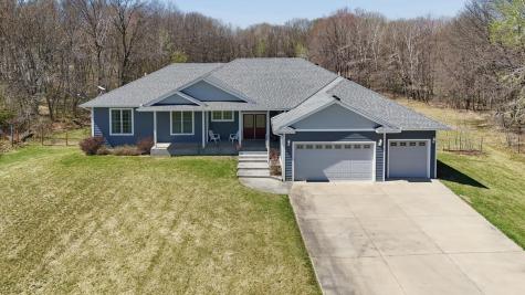 21530 Nightingale Street NW Cedar MN 55011