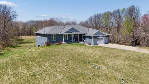 21530 Nightingale Street NW Cedar MN 55011