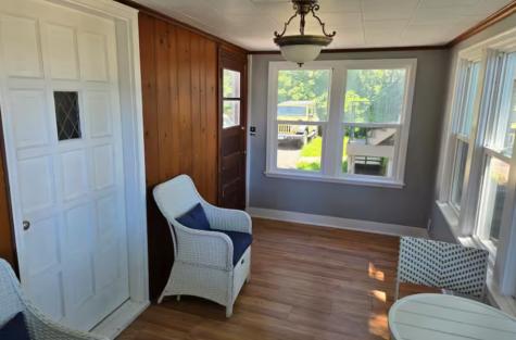 1844 E Shore Drive Maplewood MN 55109