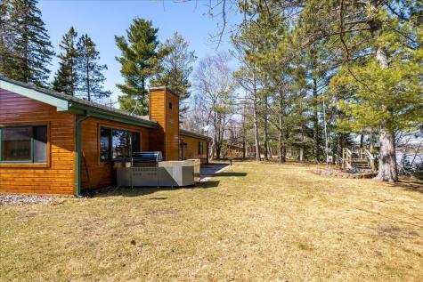 5177 1st Avenue Duluth MN 55803