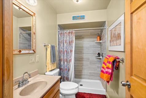 5177 1st Avenue Duluth MN 55803